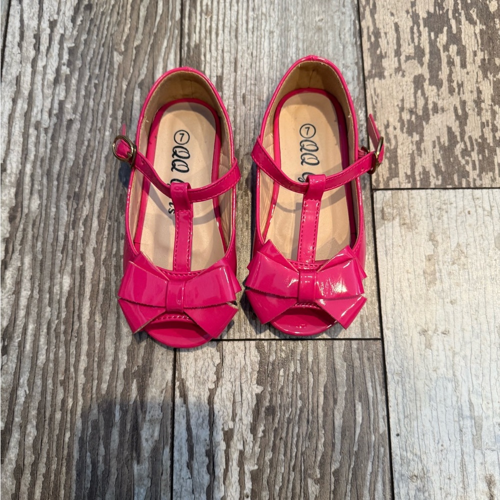 Girl’s Stylish Pink peep toe Shoes
